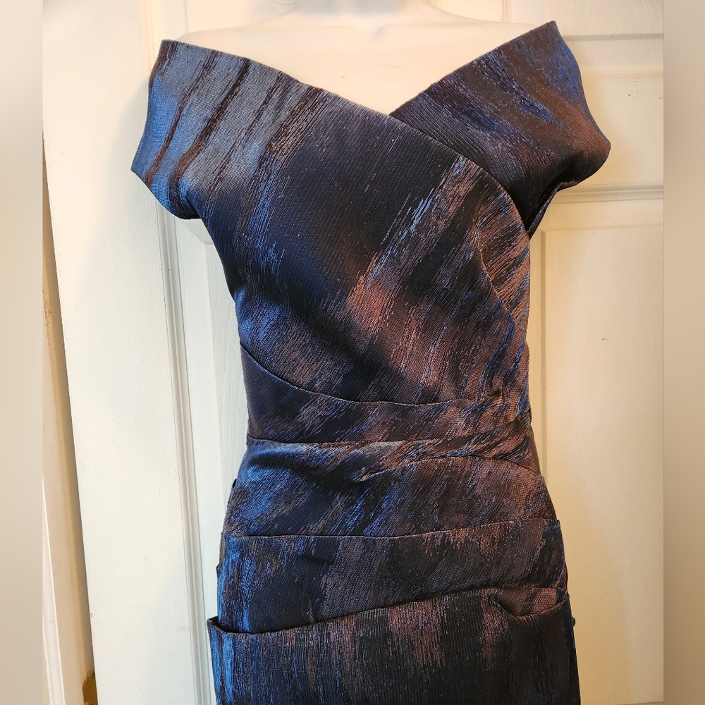 Talbot RUNHOF OFF Shoulder Gown S - Picture 2 of 10